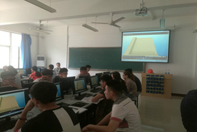 南京易和佳高级讲师为师生进行BIM培训